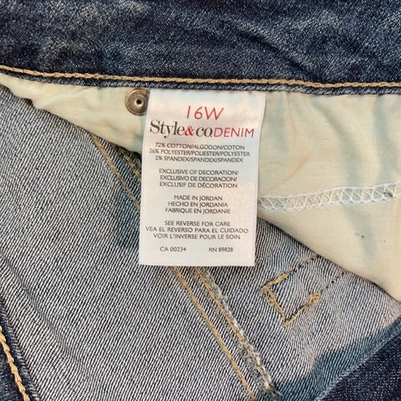 Style & Co Denim Capri Jeans Womens 16W Medium Wash Blue Stretch Cropped Leg - Picture 4 of 4